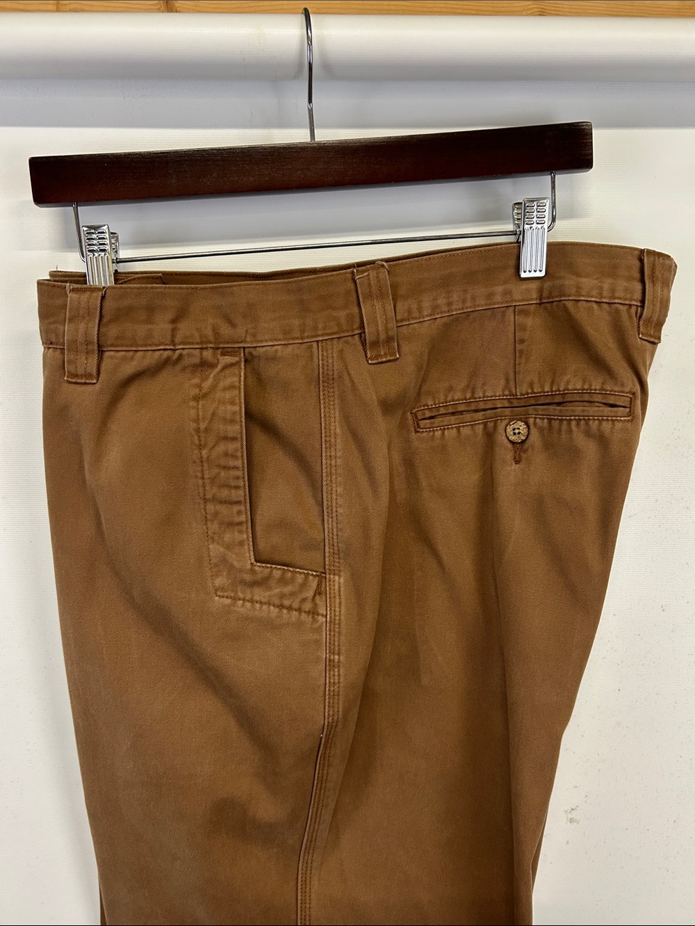 Mountain Khakis men's Teton flat front chinos.  40 x 32 - Picture 6 of 9